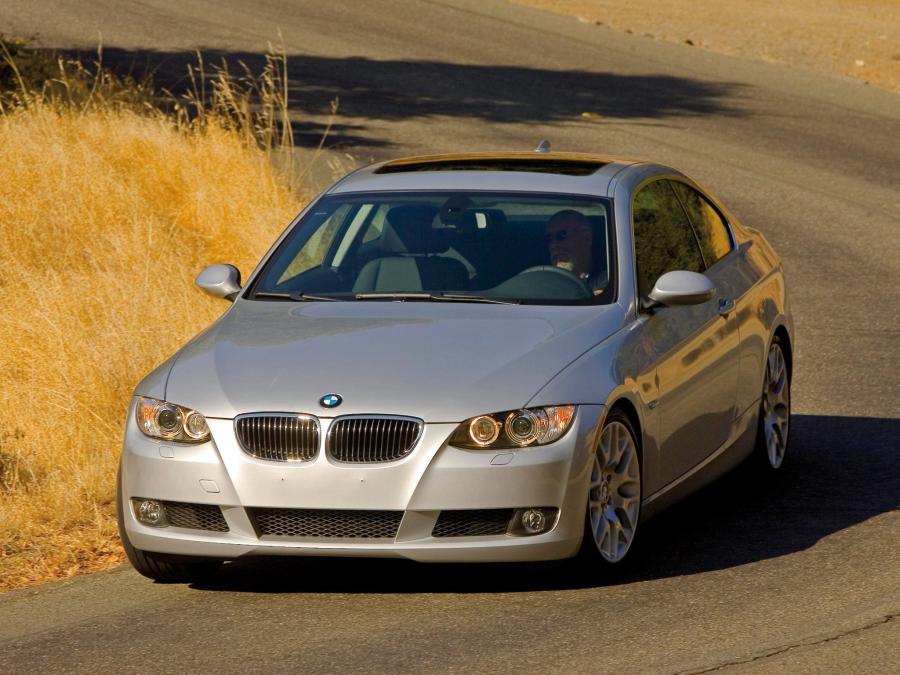  BMW 328i Coupe 2006 года  (US) (фото 6 из 13)